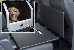 Neue Dog Safety Bridge optimiert Hundebox fürs Auto: